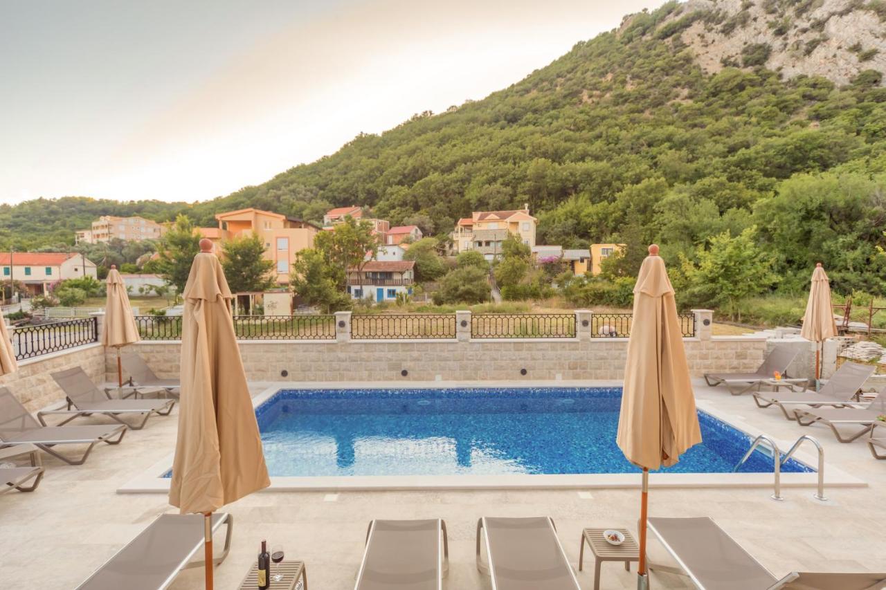 Luxury Apartments Queen Petrovac Exteriör bild
