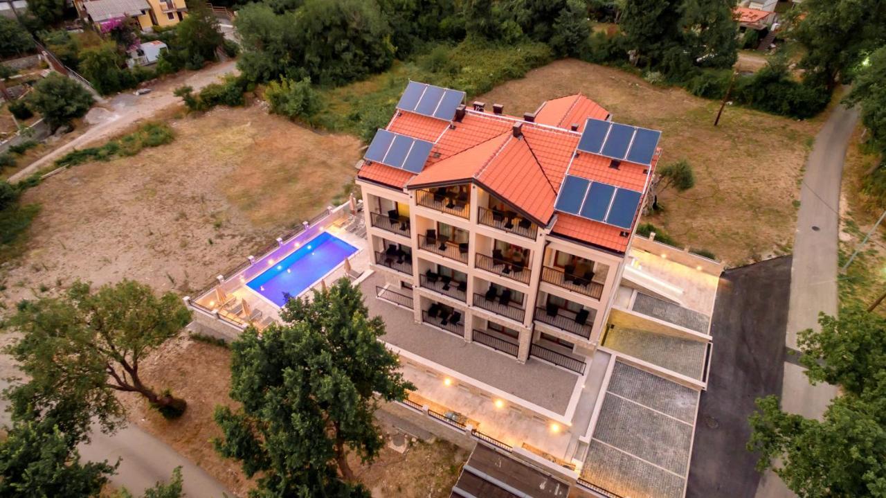 Luxury Apartments Queen Petrovac Exteriör bild