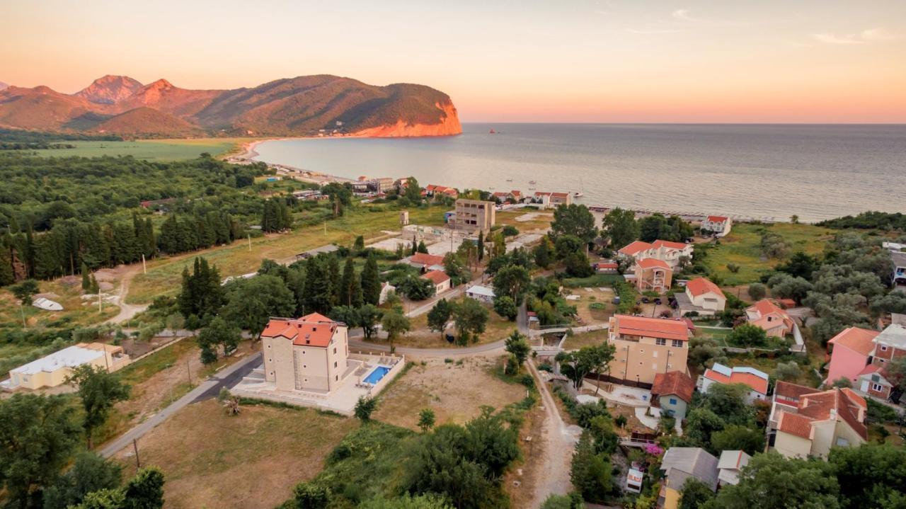 Luxury Apartments Queen Petrovac Exteriör bild